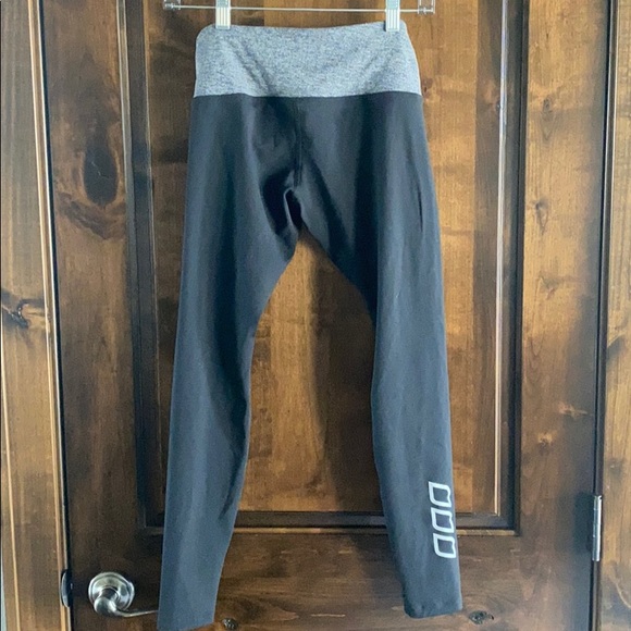 Lorna Jane Leggings - Picture 7 of 15